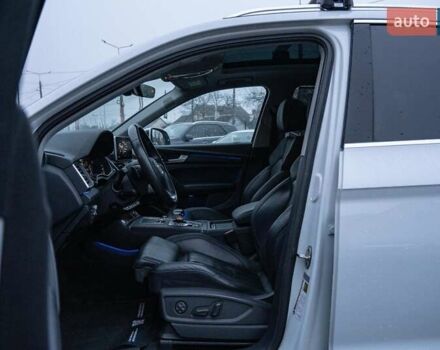 Білий Ауді Ку 5, об'ємом двигуна 1.98 л та пробігом 62 тис. км за 43600 $, фото 22 на Automoto.ua