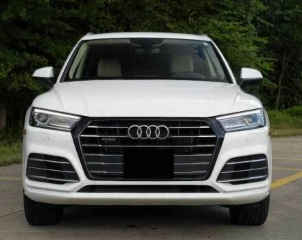 Белый Ауди Ку 5, объемом двигателя 2 л и пробегом 40 тыс. км за 15000 $, фото 1 на Automoto.ua