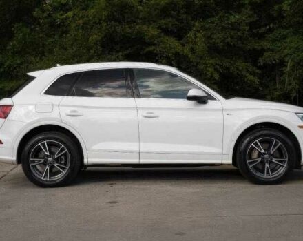 Белый Ауди Ку 5, объемом двигателя 2 л и пробегом 40 тыс. км за 15000 $, фото 2 на Automoto.ua