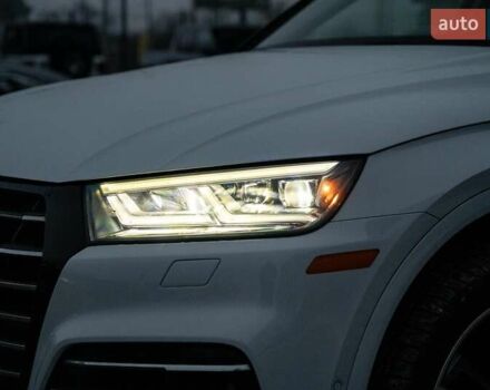 Білий Ауді Ку 5, об'ємом двигуна 1.98 л та пробігом 62 тис. км за 43600 $, фото 13 на Automoto.ua