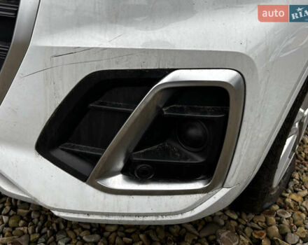 Белый Ауди Ку 5, объемом двигателя 1.98 л и пробегом 122 тыс. км за 27000 $, фото 9 на Automoto.ua