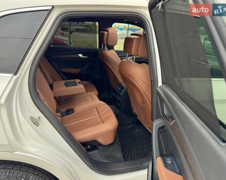 Белый Ауди Ку 5, объемом двигателя 2 л и пробегом 44 тыс. км за 41900 $, фото 35 на Automoto.ua