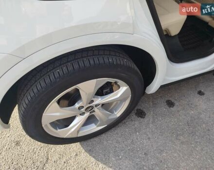 Білий Ауді Ку 5, об'ємом двигуна 1.98 л та пробігом 71 тис. км за 42700 $, фото 25 на Automoto.ua