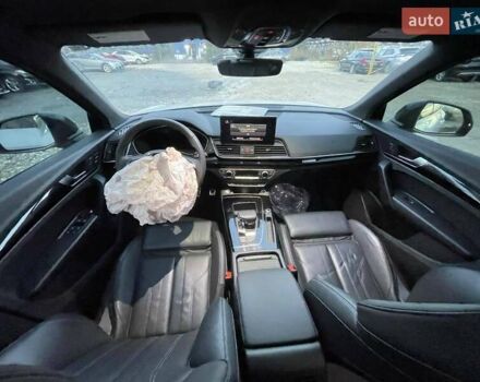 Белый Ауди Ку 5, объемом двигателя 1.98 л и пробегом 131 тыс. км за 26900 $, фото 6 на Automoto.ua