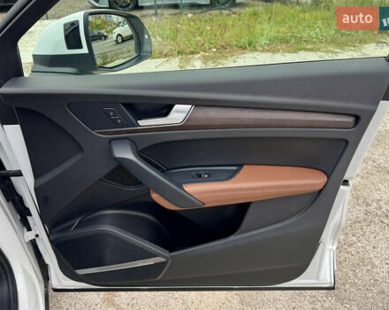 Ауди Ку 5 2021 в Киеве на Automoto.ua Белый Ауди Ку 5, объемом двигателя 2 л и пробегом 44 тыс. км за 41999 $, фото 39 на Automoto.ua