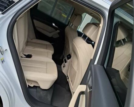 Белый Ауди Ку 5, объемом двигателя 1.98 л и пробегом 26 тыс. км за 49900 $, фото 41 на Automoto.ua