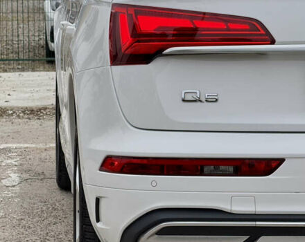 Ауди Ку 5 2021 в Киеве на Automoto.ua Белый Ауди Ку 5, объемом двигателя 2 л и пробегом 44 тыс. км за 41999 $, фото 112 на Automoto.ua