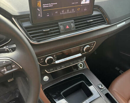 Белый Ауди Ку 5, объемом двигателя 2 л и пробегом 62 тыс. км за 30990 $, фото 41 на Automoto.ua