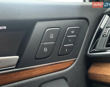 Белый Ауди Ку 5, объемом двигателя 1.98 л и пробегом 60 тыс. км за 33800 $, фото 25 на Automoto.ua