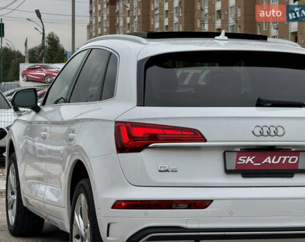 Ауди Ку 5 2021 в Киеве на Automoto.ua Белый Ауди Ку 5, объемом двигателя 2 л и пробегом 44 тыс. км за 41999 $, фото 111 на Automoto.ua
