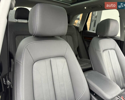 Белый Ауди Ку 5, объемом двигателя 1.98 л и пробегом 59 тыс. км за 33900 $, фото 69 на Automoto.ua