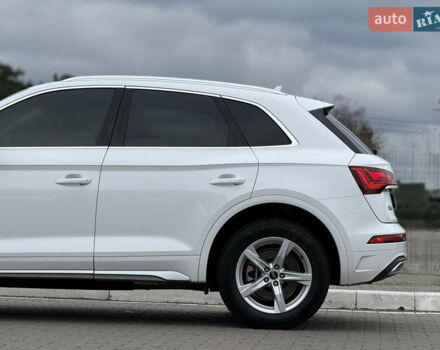 Белый Ауди Ку 5, объемом двигателя 1.98 л и пробегом 92 тыс. км за 34900 $, фото 13 на Automoto.ua