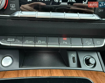 Белый Ауди Ку 5, объемом двигателя 1.98 л и пробегом 59 тыс. км за 33900 $, фото 85 на Automoto.ua