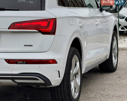 Ауди Ку 5 2021 в Киеве на Automoto.ua Белый Ауди Ку 5, объемом двигателя 2 л и пробегом 44 тыс. км за 41999 $, фото 101 на Automoto.ua