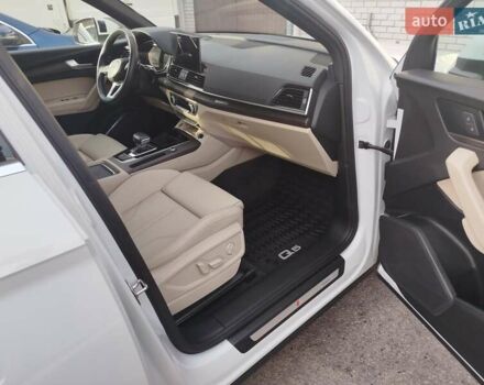 Білий Ауді Ку 5, об'ємом двигуна 1.98 л та пробігом 71 тис. км за 40300 $, фото 21 на Automoto.ua