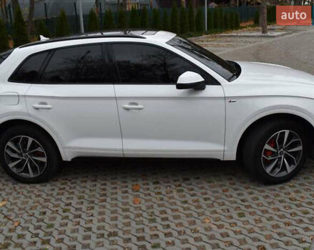 Белый Ауди Ку 5, объемом двигателя 1.98 л и пробегом 35 тыс. км за 34000 $, фото 6 на Automoto.ua