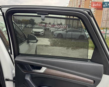 Белый Ауди Ку 5, объемом двигателя 2 л и пробегом 44 тыс. км за 41900 $, фото 34 на Automoto.ua