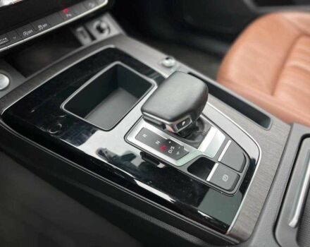 Білий Ауді Ку 5, об'ємом двигуна 2 л та пробігом 40 тис. км за 25500 $, фото 10 на Automoto.ua