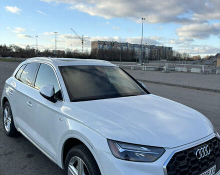 Белый Ауди Ку 5, объемом двигателя 1.98 л и пробегом 78 тыс. км за 39300 $, фото 2 на Automoto.ua