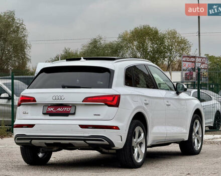 Ауди Ку 5 2021 в Киеве на Automoto.ua Белый Ауди Ку 5, объемом двигателя 2 л и пробегом 44 тыс. км за 41999 $, фото 98 на Automoto.ua