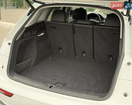 Белый Ауди Ку 5, объемом двигателя 1.98 л и пробегом 92 тыс. км за 34900 $, фото 48 на Automoto.ua