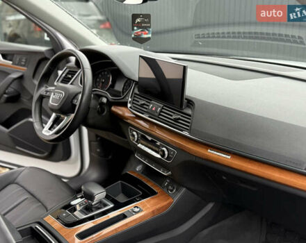 Белый Ауди Ку 5, объемом двигателя 1.98 л и пробегом 59 тыс. км за 33900 $, фото 66 на Automoto.ua