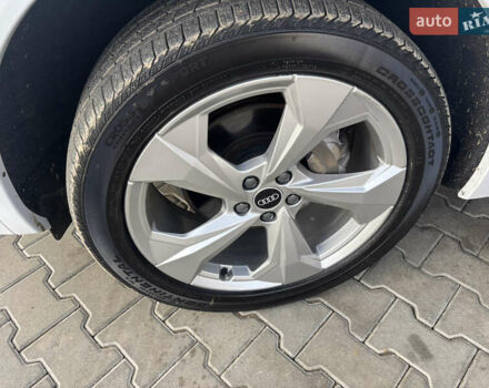 Белый Ауди Ку 5, объемом двигателя 2 л и пробегом 62 тыс. км за 30990 $, фото 21 на Automoto.ua