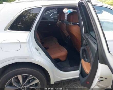 Білий Ауді Ку 5, об'ємом двигуна 2 л та пробігом 32 тис. км за 12000 $, фото 7 на Automoto.ua