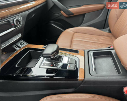 Белый Ауди Ку 5, объемом двигателя 1.98 л и пробегом 60 тыс. км за 33800 $, фото 19 на Automoto.ua