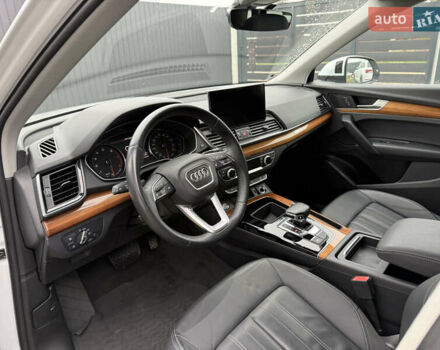 Белый Ауди Ку 5, объемом двигателя 1.98 л и пробегом 59 тыс. км за 33900 $, фото 46 на Automoto.ua