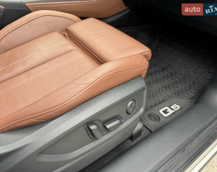 Ауди Ку 5 2021 в Киеве на Automoto.ua Белый Ауди Ку 5, объемом двигателя 2 л и пробегом 44 тыс. км за 41999 $, фото 45 на Automoto.ua