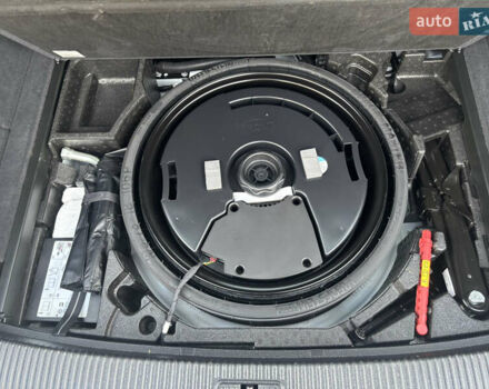 Белый Ауди Ку 5, объемом двигателя 2 л и пробегом 62 тыс. км за 30990 $, фото 46 на Automoto.ua