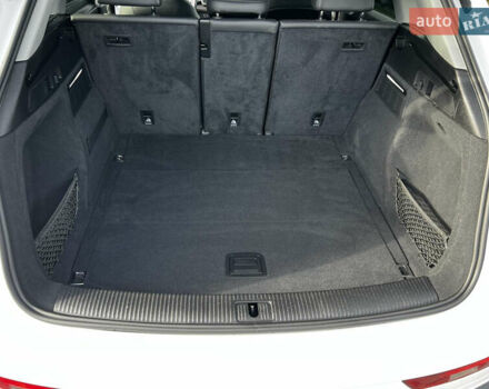 Білий Ауді Ку 5, об'ємом двигуна 1.98 л та пробігом 172 тис. км за 27777 $, фото 23 на Automoto.ua