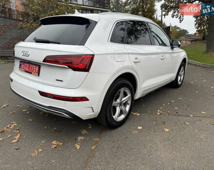 Белый Ауди Ку 5, объемом двигателя 1.98 л и пробегом 60 тыс. км за 33800 $, фото 9 на Automoto.ua