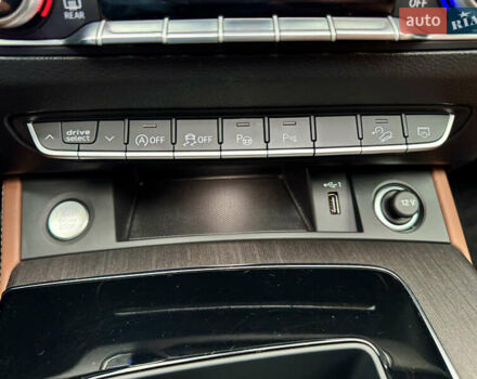 Ауди Ку 5 2021 в Киеве на Automoto.ua Белый Ауди Ку 5, объемом двигателя 2 л и пробегом 44 тыс. км за 41999 $, фото 70 на Automoto.ua