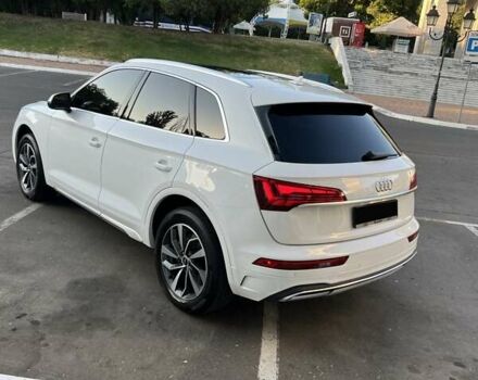Белый Ауди Ку 5, объемом двигателя 1.98 л и пробегом 49 тыс. км за 36200 $, фото 4 на Automoto.ua