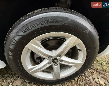 Белый Ауди Ку 5, объемом двигателя 1.98 л и пробегом 59 тыс. км за 33900 $, фото 98 на Automoto.ua