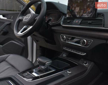 Белый Ауди Ку 5, объемом двигателя 1.98 л и пробегом 35 тыс. км за 34000 $, фото 10 на Automoto.ua