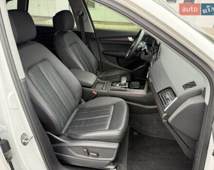 Белый Ауди Ку 5, объемом двигателя 1.98 л и пробегом 92 тыс. км за 34900 $, фото 44 на Automoto.ua