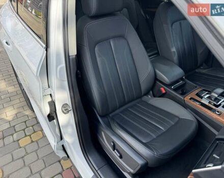 Білий Ауді Ку 5, об'ємом двигуна 1.98 л та пробігом 123 тис. км за 29999 $, фото 35 на Automoto.ua