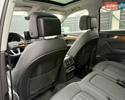 Белый Ауди Ку 5, объемом двигателя 1.98 л и пробегом 59 тыс. км за 33900 $, фото 52 на Automoto.ua