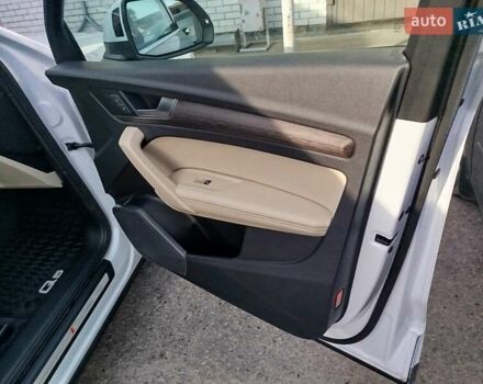 Білий Ауді Ку 5, об'ємом двигуна 1.98 л та пробігом 71 тис. км за 42700 $, фото 22 на Automoto.ua