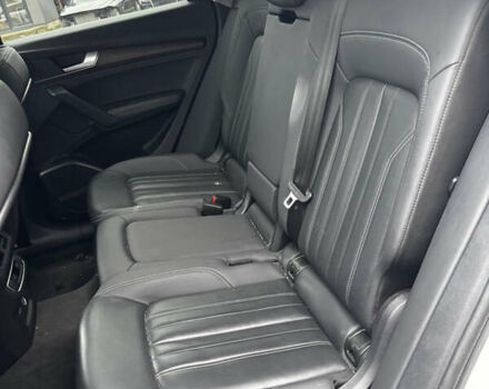 Белый Ауди Ку 5, объемом двигателя 1.98 л и пробегом 122 тыс. км за 27000 $, фото 23 на Automoto.ua