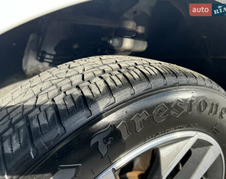 Білий Ауді Ку 5, об'ємом двигуна 1.98 л та пробігом 172 тис. км за 27777 $, фото 17 на Automoto.ua