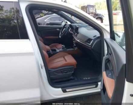 Білий Ауді Ку 5, об'ємом двигуна 2 л та пробігом 32 тис. км за 12000 $, фото 4 на Automoto.ua