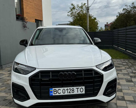 Белый Ауди Ку 5, объемом двигателя 1.97 л и пробегом 222 тыс. км за 38400 $, фото 6 на Automoto.ua
