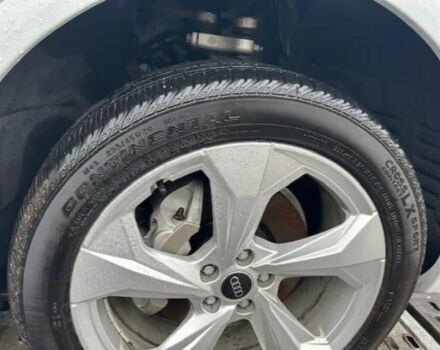 Белый Ауди Ку 5, объемом двигателя 2 л и пробегом 74 тыс. км за 17400 $, фото 3 на Automoto.ua