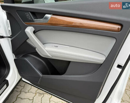 Білий Ауді Ку 5, об'ємом двигуна 1.98 л та пробігом 88 тис. км за 28500 $, фото 31 на Automoto.ua