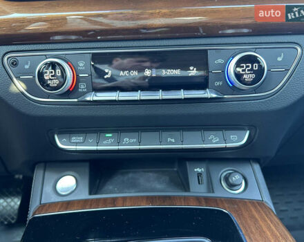 Белый Ауди Ку 5, объемом двигателя 1.98 л и пробегом 38 тыс. км за 54000 $, фото 21 на Automoto.ua