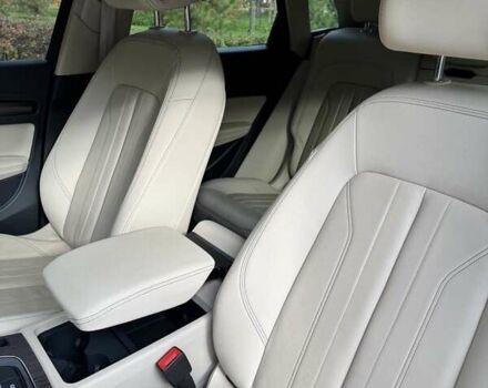 Белый Ауди Ку 5, объемом двигателя 2 л и пробегом 52 тыс. км за 36900 $, фото 15 на Automoto.ua